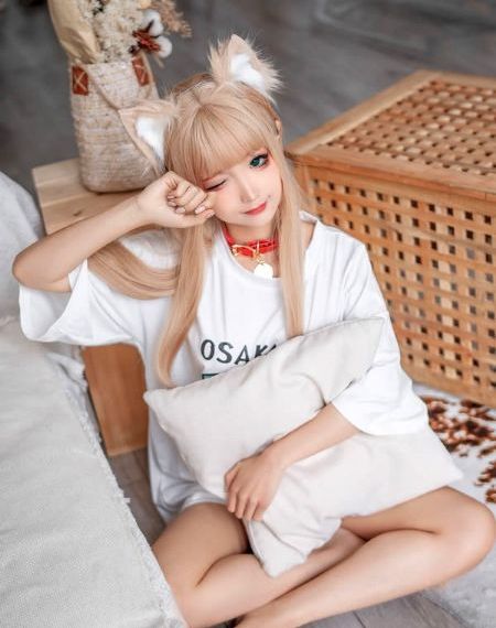 少妇把腿扒开让我添69式mv_视频全集