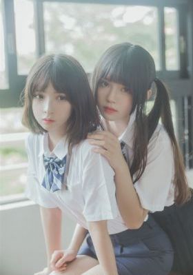 欧美衬衫袖子长_HD在线视频观看